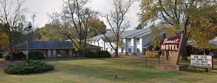 Budget Host Inn (Sunset Motel) - From Web Listing (newer photo)